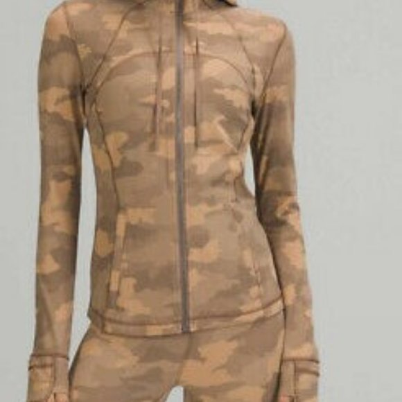 Hooded Define Jacket *Nulu (Camo) - Picture 2 of 5